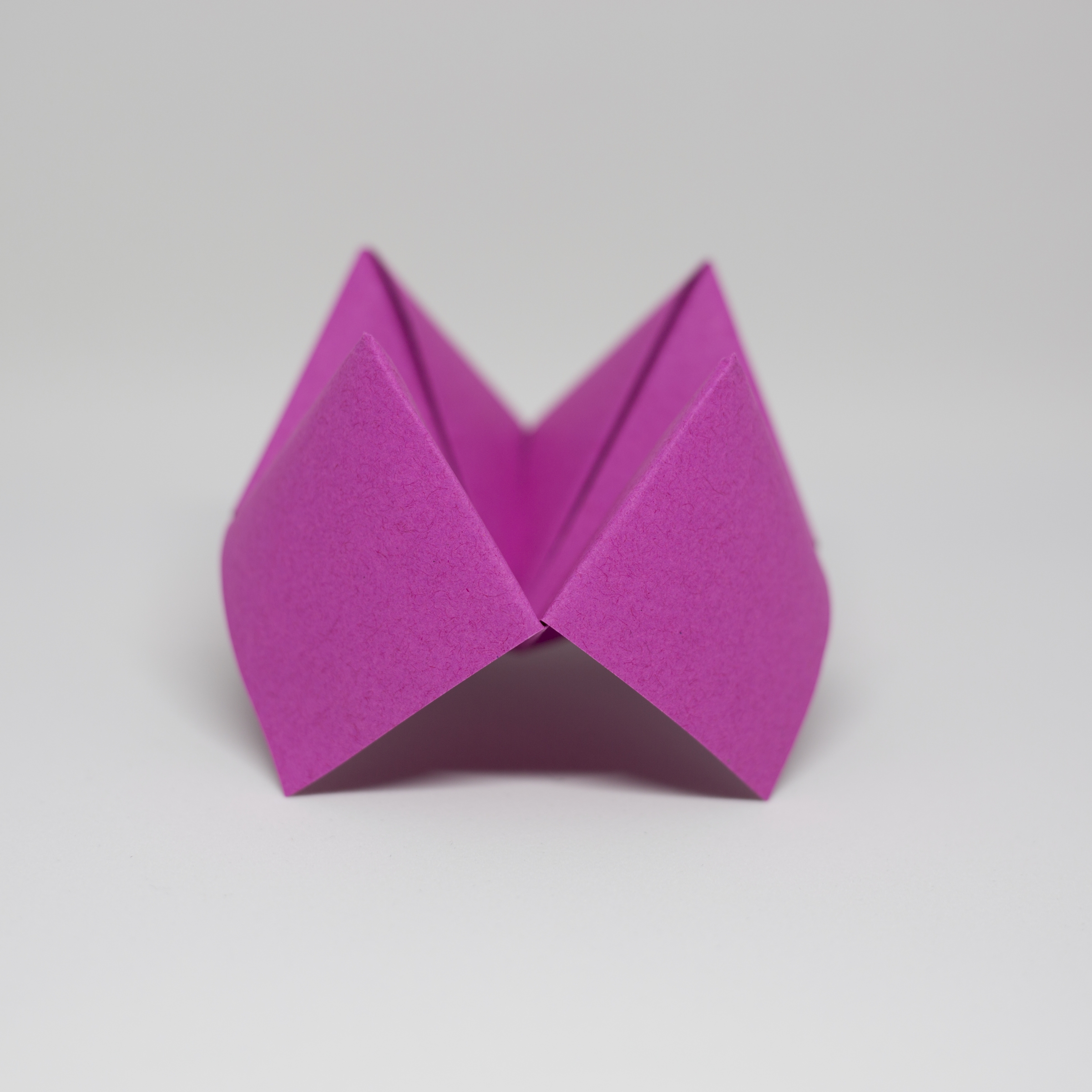 4-c-Kira-Wu-from-the-series-Fortune-Teller-2017-light-jet-print-on-aluminum-panel-68.58-x-68.58-cm.-Courtesy-of-the-artist.-2400x2400